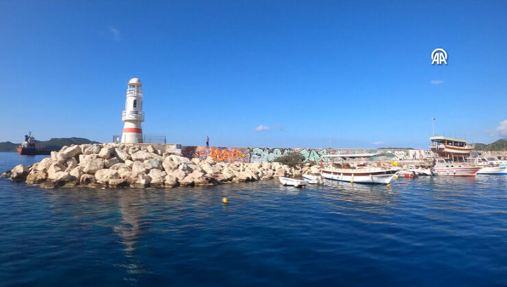 Kaş Limanı’nda Orfoz Dalışı: Su Altının Gizemli Devleri Görüntülendi