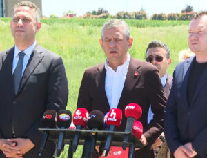 CHP Genel Başkanı Özel, Marmara Cezaevi’nde tutuklu bulunan İmamoğlu’nu ziyaret etti