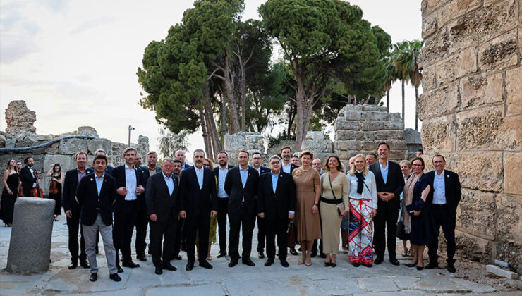 Bakan Hakan Fidan, NATO Üyesi Ülkelerin Dışişleri Bakanlarını Side’de Ağırladı