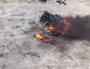 Hatay’da Türbeden Elektrik Kablosu Çalan 2 Zanlı Tutuklandı