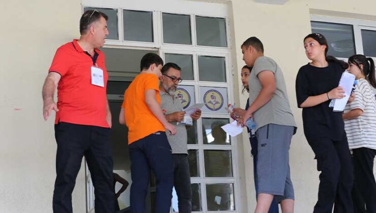 Adana, Mersin, Hatay ve Osmaniye’de LGS heyecanı yaşandı