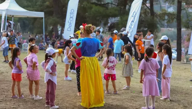 DeFacto’dan Hatay’daki çocuklara bayram coşkusu! Eğlence ve hediyelerle dolu bir şenlik…