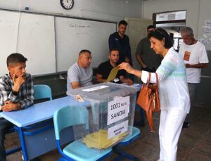 Muhtarlık Ara Seçimleri İçin Oy Verme İşlemi Başladı