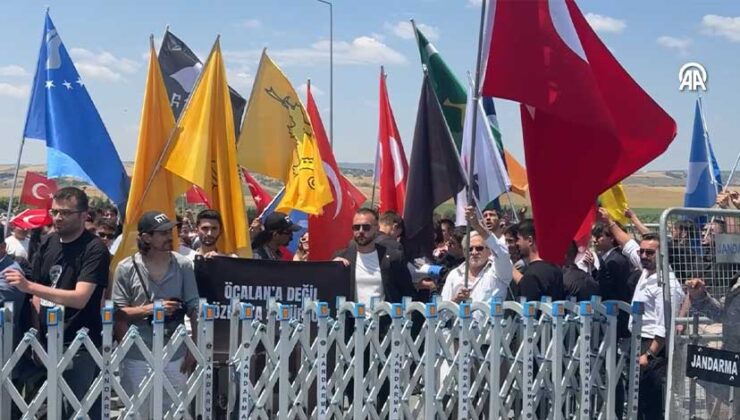Ümit Özdağ’a 2 Yıl 4 Ay 3 Gün Hapis Cezası: Tahliyesine Karar Verildi