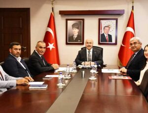 Adana’da yeni evleneceklere ve ailelere, mobilya ve beyaz eşyada indirim sağlanacak