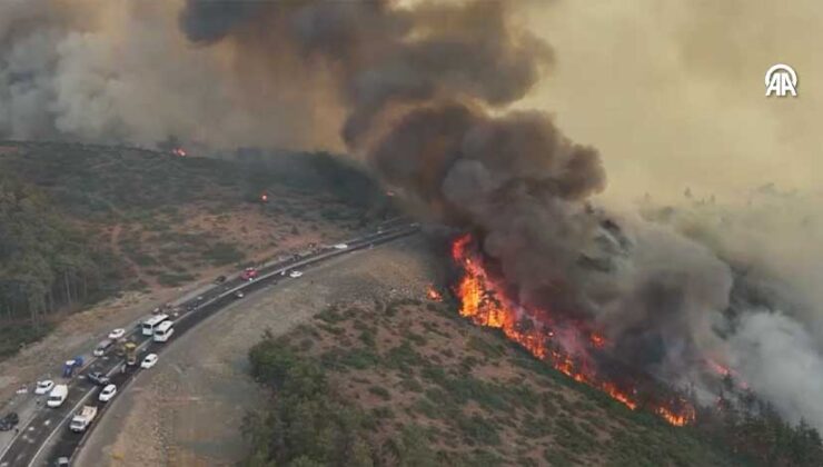 Bursa’nın Orhaneli ilçesindeki orman yangınına müdahale sürüyor