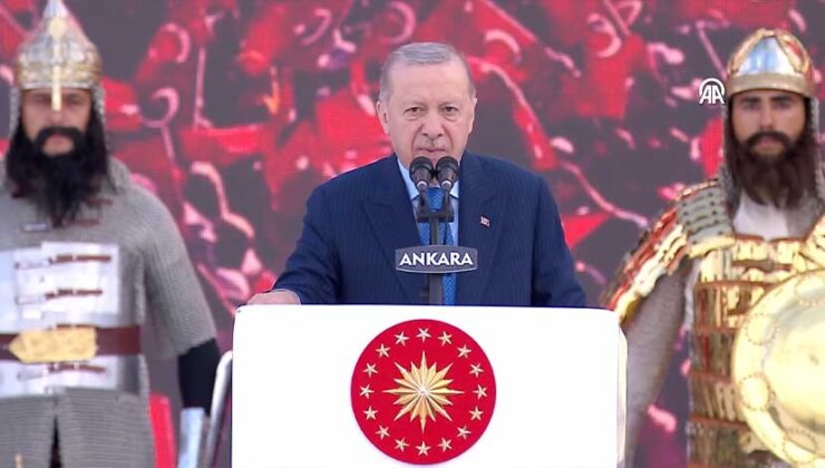 Cumhurbaşkanı Erdoğan: “FETÖ’cü Alçaklar Sonsuza Kadar Lanetlenecek”