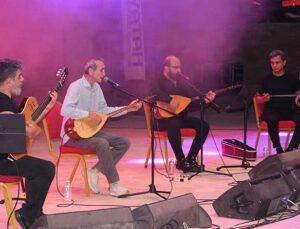 Cengiz Özkan, Hatay’daki Konserini Şehitler Nedeniyle Yarıda Kesti