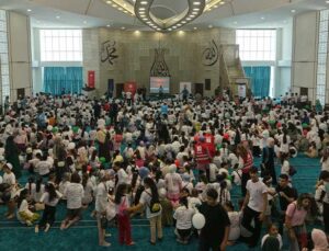 Hatay’da 1500 Öğrenci Cami Buluşmasında Bir Araya Geldi