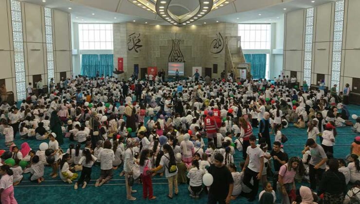 Hatay’da 1500 Öğrenci Cami Buluşmasında Bir Araya Geldi