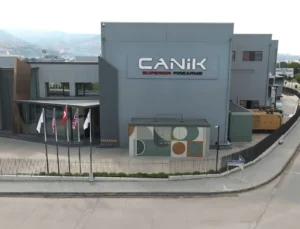 CANiK İmzalarıyla IDEF 2025’e Damga Vurdu: SYS Grup 3 Ülkeyle Stratejik Anlaşma Yaptı