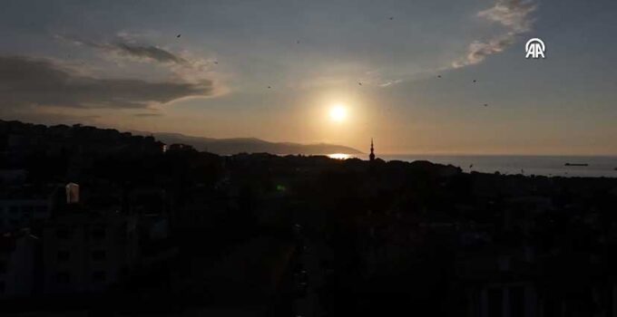 Trabzon’da Gün Batımı Büyüledi: Tarihi Noktalarda Kartpostallık Manzaralar