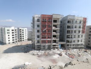 Hatay Defne’de 3 bin 722 afet konutu ve 7 ticaret merkezinin yapımı sürüyor