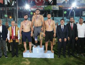 Hatay Yayladağı’nda Uluslararası Aba Güreşi Şampiyonası’nın Başpehlivanı Enes Bandırma Oldu
