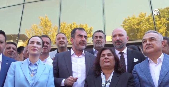 AK Parti heyetinden Aydın Büyükşehir Belediye Başkanı Çerçioğlu’na ziyaret