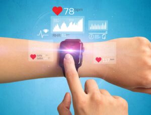 Giyilebilir Cihazlarla Erken Teşhis Dönemi Başladı: Hastalıklar Bilekten Takipte!