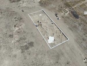 Karaman Canhasan 3 Höyüğü’nde 7 bin 450 yıllık sokak yapısı ortaya çıkarıldı