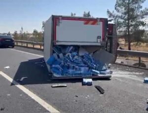 Şanlıurfa’da Akaryakıt Tankeri Kamyonete Çarptı: 4 Yaralı