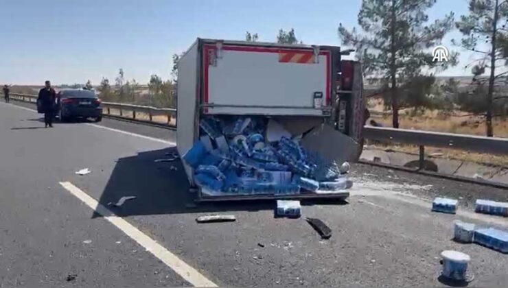 Şanlıurfa’da Akaryakıt Tankeri Kamyonete Çarptı: 4 Yaralı
