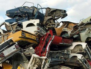 Hurda Teşviki Geliyor mu? 2025’te Araç Sahiplerini Bekleyen ÖTV İndirimi ve Hibe Desteği