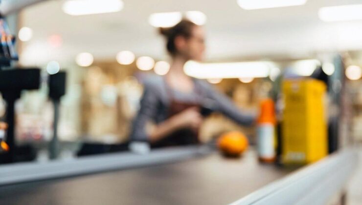 Uzmanlardan Zincir Market Uyarısı: “Ayakta Çalışma Sağlığı Tehdit Ediyor”