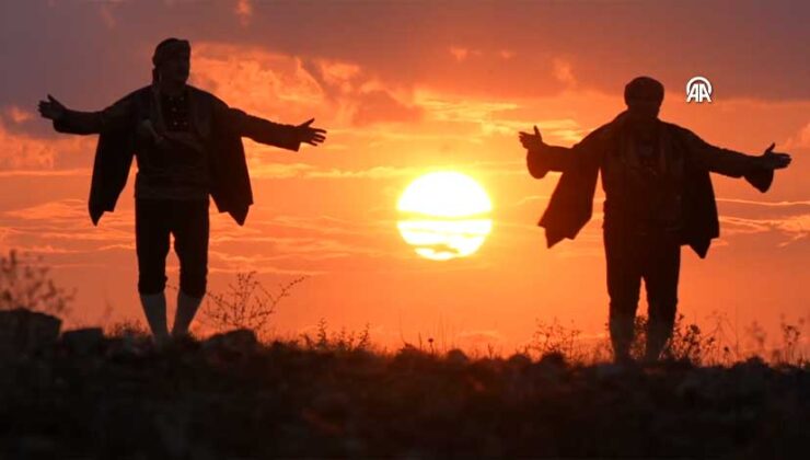 Ankara’nın simgesi ”Seğmenler” gün batımında sahne aldı