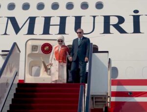 Cumhurbaşkanı Erdoğan, Katar’da İİT-Arap Ligi Olağanüstü Zirvesi için Doha’ya geldi