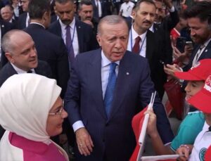 Cumhurbaşkanı Erdoğan, New York’taki Türkevi’nde Sevgi Gösterileriyle Karşılandı