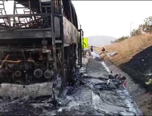 Gaziantep Nurdağı’nda Yolcu Otobüsü Yandı: 35 Yolcu Tahliye Edildi