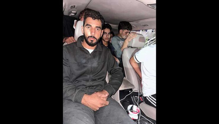 26 Düzensiz Göçmen Yakalandı: 3 Kaçakçı Tutuklandı