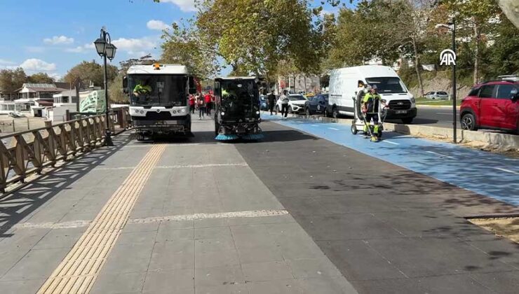 Tekirdağ’da “Yeşil Miras Yürüyüşü”: Öğrenciler Fidan Dikti, Sahili Temizledi
