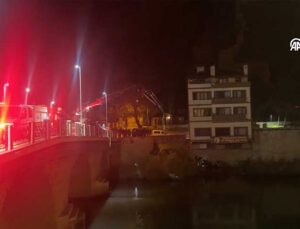 Amasya’da Feci Kaza: Otomobil Yeşilırmak’a Düştü, 1 Ölü 1 Yaralı