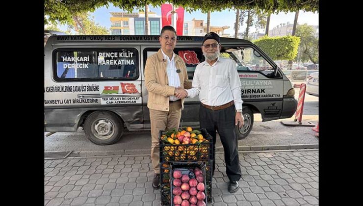 “Elmacı Dede” Hatay Mandalinasını Mehmetçiğe Ulaştırıyor