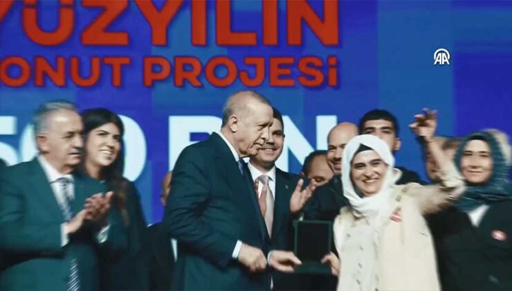 Bakan Ersoy: “Habib-i Neccar Camisi Bin Yıllar Boyu Ayağa Kalkmıştır”