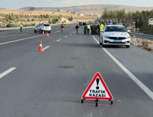 Kilis’te Minibüs ile Otomobil Çarpıştı: 3 Yaralı