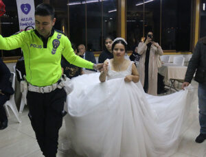 Hatay’da Down Sendromlu Ezgi’nin Gelinlik Hayali Gerçek Oldu