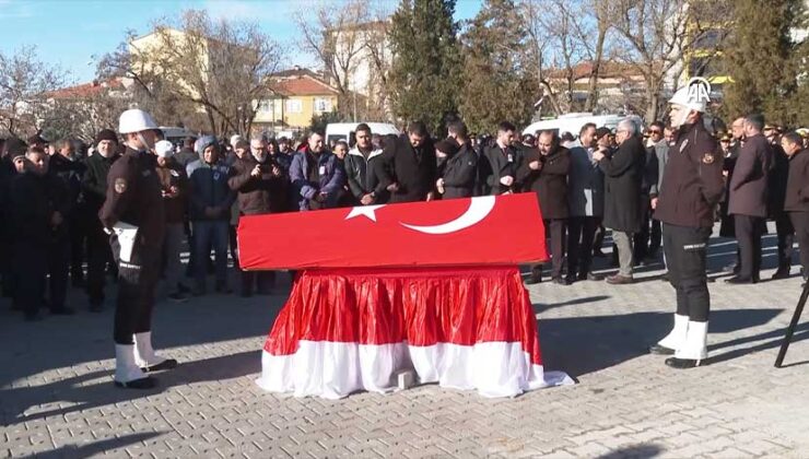 Yalova’da DEAŞ operasyonunda şehit olan polis memuru Yasin Koçyigit için tören düzenlendi