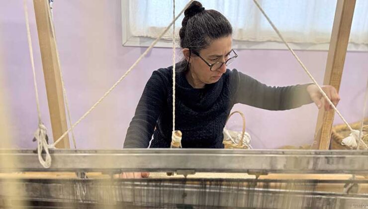 Hataylı “Yaşayan İnsan Hazinesi” ipek böcekçiliğinin yaygınlaşmasını istiyor