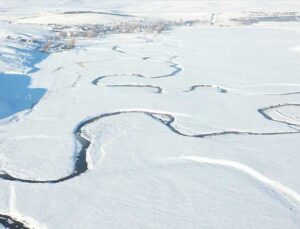 Kars’ta Köylerden Geçen Menderesler Hayvancılığa Can Suyu Oluyor