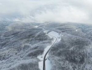 Sinop’ta 1600 rakımlı Çangal Dağı’nda kar manzarası görüntülendi