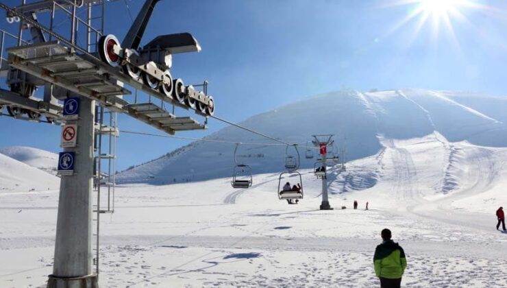 Yedikuyular Kayak Merkezi Sezonu Açtı, Misafirlerini Ağırlıyor