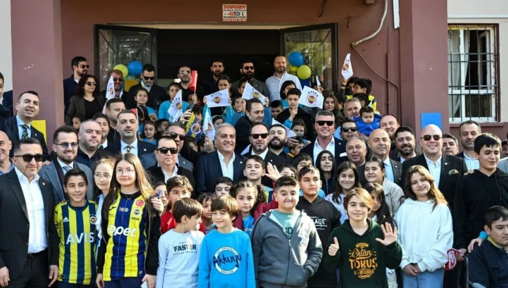 Fenerbahçe Kulübü Başkanı Sadettin Saran, Adana’da Öğrencilerle Buluştu