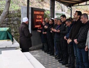 Adana’da yaya geçidinde çarpılan bebek hayatını kaybetti