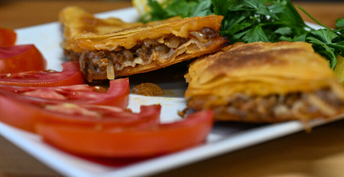 Osmaniye Etli Kömbesi: Memleket Sofrası Lezzeti