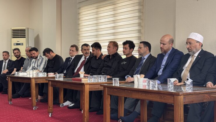 Bakanlar, Kahramanmaraş’ta öğretmen Ayla Kara’nın ailesini ziyaret etti