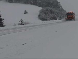 Kars ve Ardahan’da nisan ayında kar yağışı etkili oldu