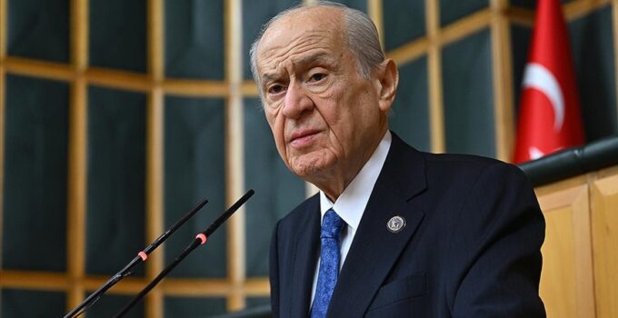 Bahçeli: “Türk Polisi Yalnız Bırakılmamalıdır”