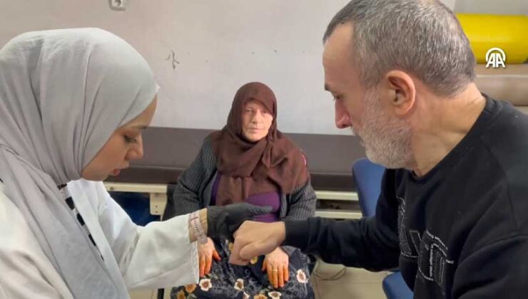52 Yıldır Engelli Oğluna Bakan Anneye Umre Hediyesi