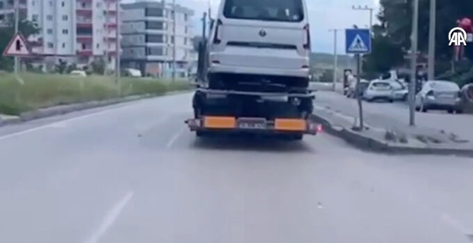 Hatay’da Tırda 4 Kilo Uyuşturucu Ham Maddesi Ele Geçirildi