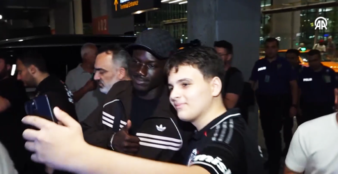 Beşiktaş’ın prensip anlaşmasına vardığı Kassoum Ouattara, İstanbul’a geldi
